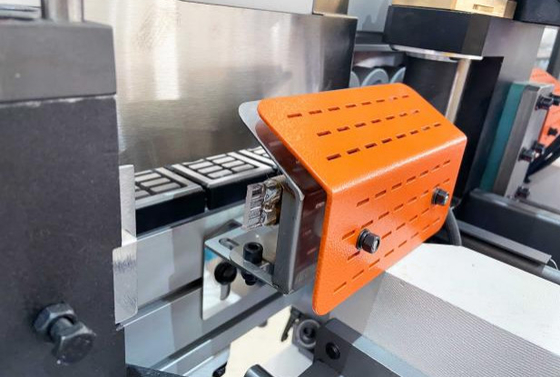 Banda de borde láser inteligente S280 para la producción de muebles finales